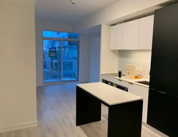 33 Helendale Ave, Toronto, ON M4R 0A4 | 33 Helendale Avenue, Toronto - Photo 1