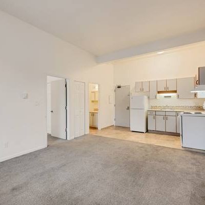 Grand Central - 1 Bedroom - Available Now - Photo 4