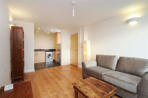 Ampere House, London, Warple Way - Photo 1