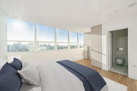 4 bedroom flat to rent - Photo 3