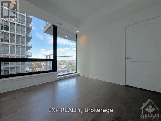 907 - 180 GEORGE STREET - Photo 1