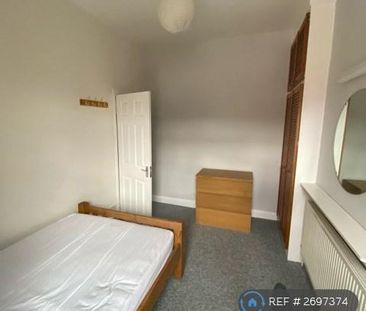 4 bedroom terraced house to rent - Photo 5