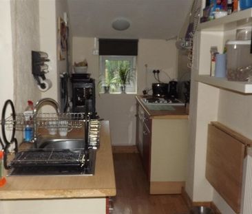 West Green 2 bedroom terraced house to rent - Photo 2