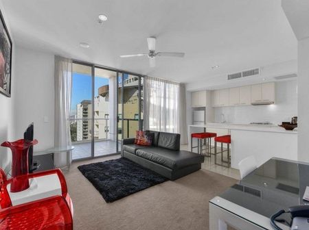 Modern Luxury with Stunning City Views - Partially Furnished - Photo 2