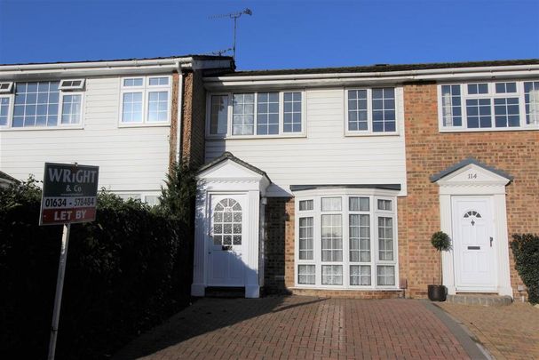 3 bedroom terraced house to rent - Photo 1