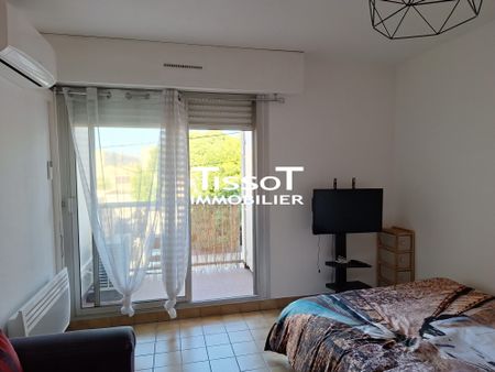 Location Appartement 1 pièce 25m² NIMES 30000 - Photo 2