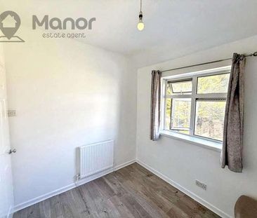 Stevens Road, Dagenham, RM8 - Photo 6