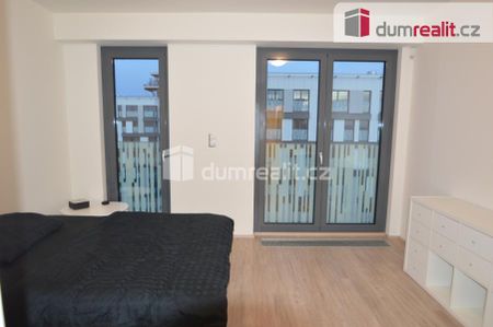 Pronájem bytu 1+kk a garsoniéry 37 m² - Photo 3