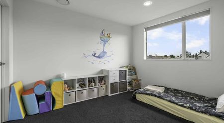 Townhouse living upgraded! - Photo 2