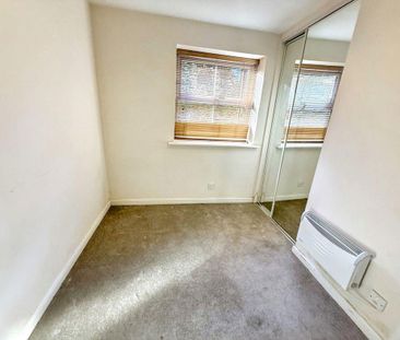 2 bed apartment to rent in NE12 - Photo 3