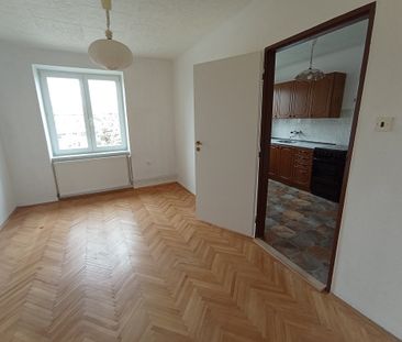 Pronájem bytu 3+1 90 m² - Фото 3