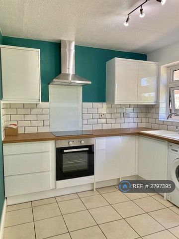 2 bedroom bungalow to rent - Photo 2