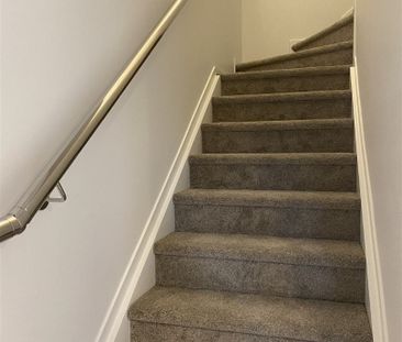 Modern Living - Photo 5