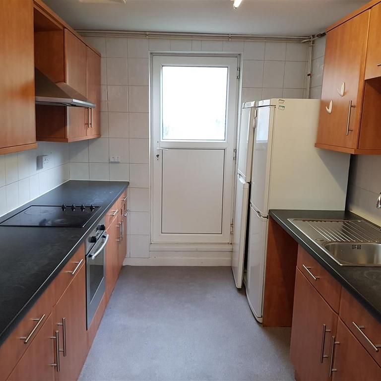 1 bedroom semi-detached house to rent - Photo 1