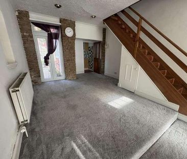 Ridgeway, Birmingham, B17 - Photo 1