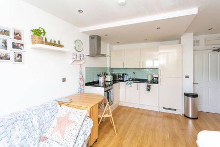 1 bedroom flat to rent - Photo 5