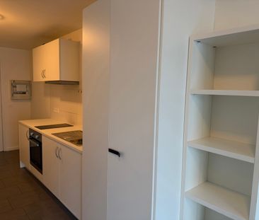 Gemeubelde studio met terras op vlot bereikbare locatie - Photo 4