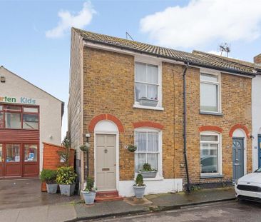 2 bedroom end of terrace house to rent - Photo 6