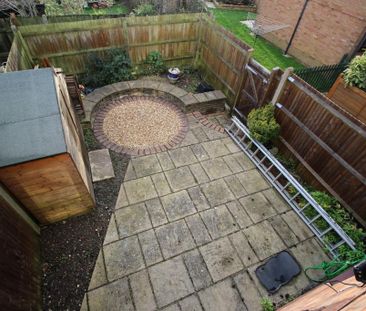 2 bedroom end of terrace house to rent - Photo 5