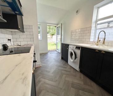 4 bedroom semi-detached house to rent - Photo 6