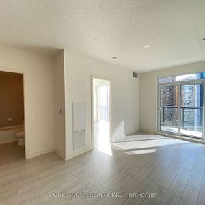 Yonge/Sheppard-New, Bright 1Bdrm+Den 1Bath - Photo 2