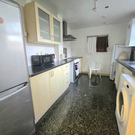 Room in a Shared House, Osric Path, N1 - Photo 3