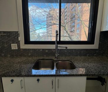 5480 Av. Coronation, apt. 7 - Photo 6