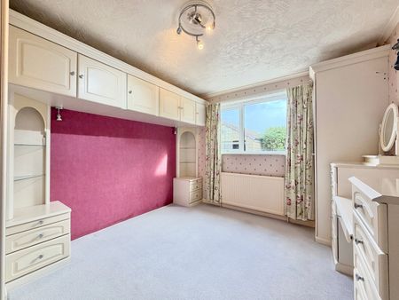 2 bedroom detached bungalow to rent - Photo 5