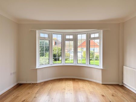 Frant Avenue, Bexhill-On-Sea, TN39 4NG - Photo 2