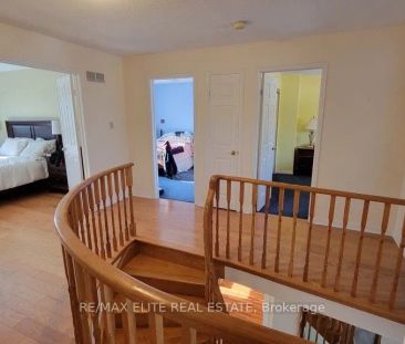 Detached Home For Lease | N9253423 - Photo 6