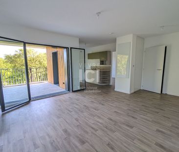 Appartement Nantes 2 pièce(s) - 47.50m² - Balcon 12.60m² - Parking - Photo 1