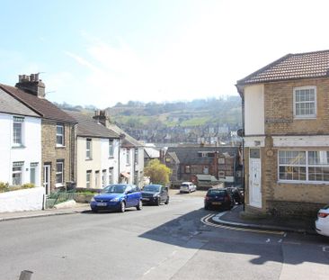 6 bedroom terraced house to rent - Photo 5