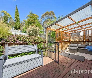 Family Home With Incredible Views - Photo 3