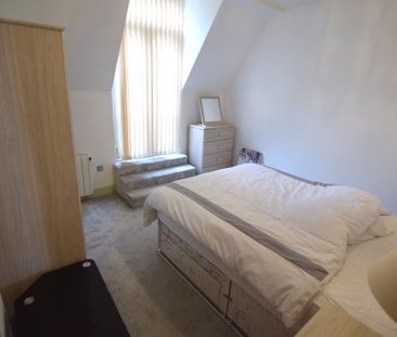 To Let 3 Bed Apartment - Photo 6