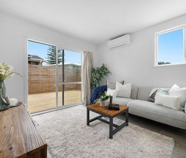 New 4-bedroom home with yard and deck - Photo 3