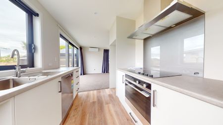 Sanson - 3 Bedrooms - Photo 5