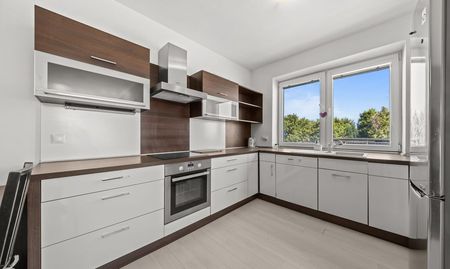 Hamuliakovo - Prenájom 3 izb. byt, veľký byt, Klimatizácia v cene. - Photo 3