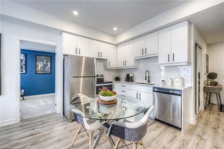 For Lease - 251 Northfield Drive Unit# 217, Waterloo, Ontario - Photo 5