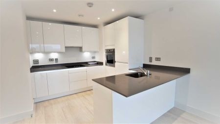Price £2,500 pcm - Available 07/07/2026 - Furnished / Unfurnished - Photo 4