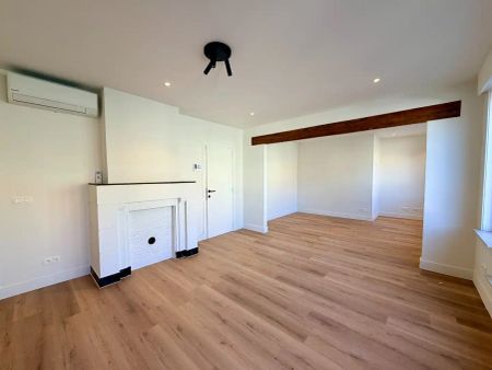 Gerenoveerd duplexappartement met 3 slaapkamers in centrum Tielt! - Photo 2