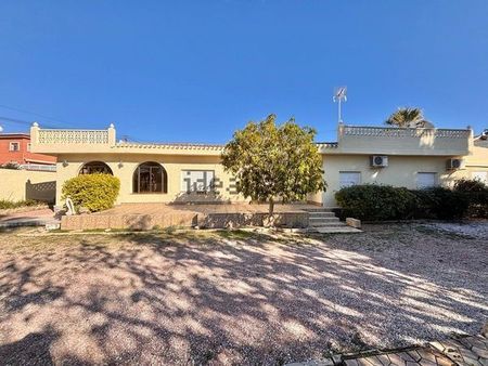 Alquiler de casa o chalet independiente en Calle Galicia - Foto 3