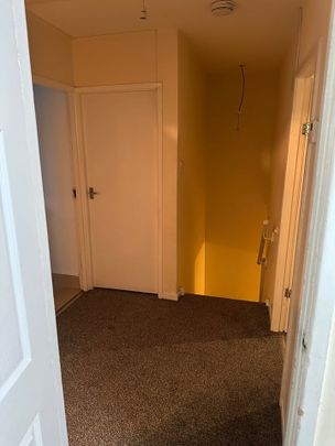 2 Bed Flat, Lupton Avenue, LS9 - Photo 1