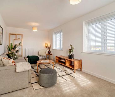 3 bedroom semi-detached house to rent - Photo 3