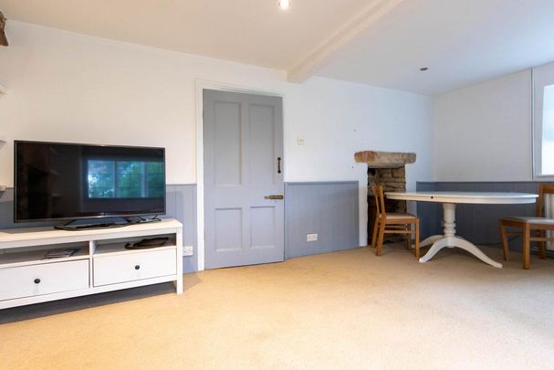 2 bedroom cottage to rent - Photo 1