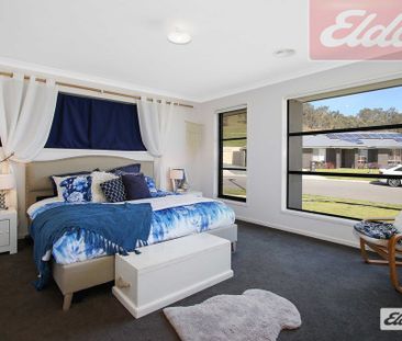 As New - Whitebox Rise Estate - Photo 6