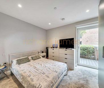 Royal Engineers Way, Mill Hill, NW7 - Photo 2