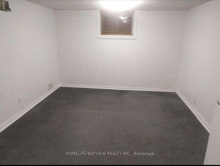 For Lease - 5 Westbourne Avenue Unit# basement, Toronto, Ontario - Photo 5