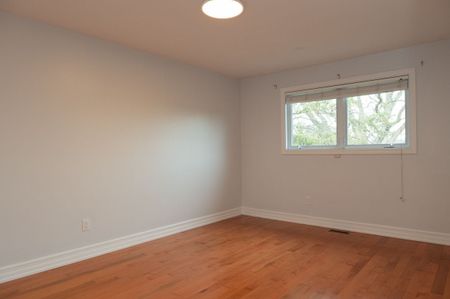 For Lease - 1435 Petrie Way, Mississauga, Ontario - Photo 5