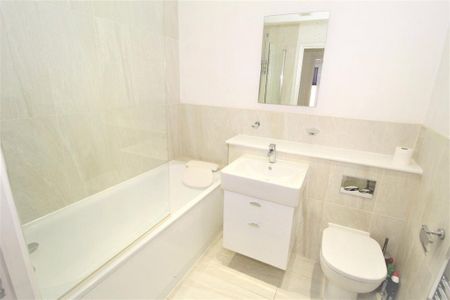 1 bedroom flat to rent - Photo 5