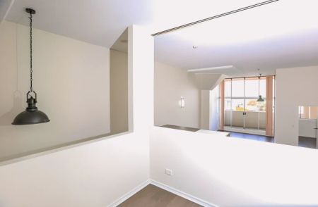 2Bedrooms, 1Bathrooms - Photo 2